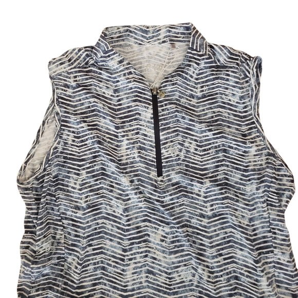 Sleeveless Black and White Mini Dress - Picture 6 of 16